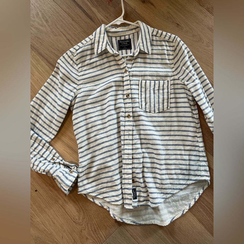 Abercrombie & Fitch stripe button up